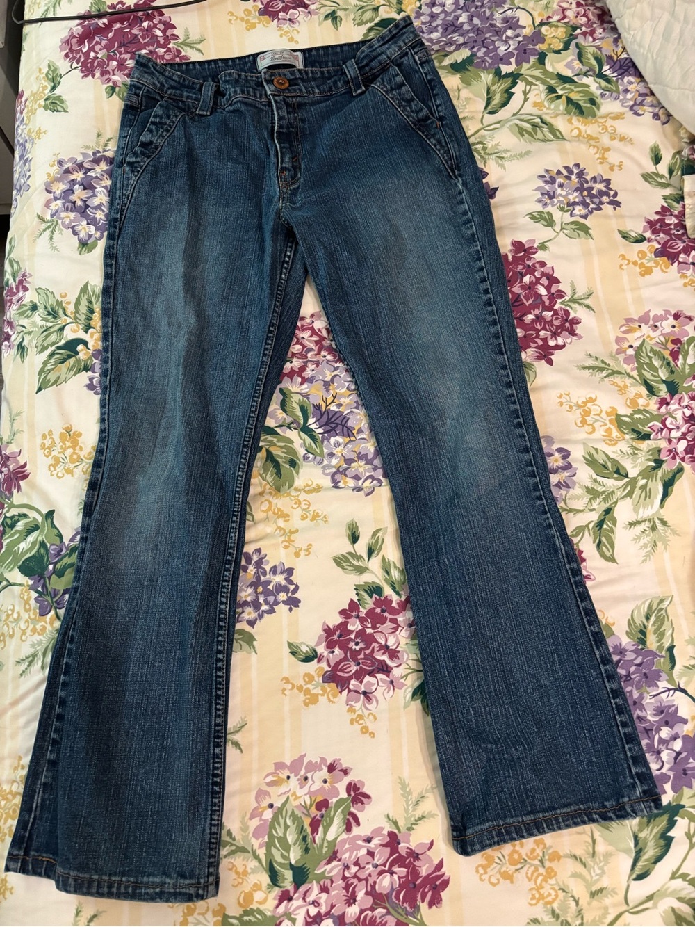Levi's Women's Wide Leg Jeans in Dark Blue Wash
